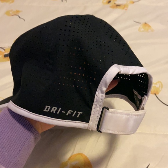 Nike baseball cap - Picture 2 of 2